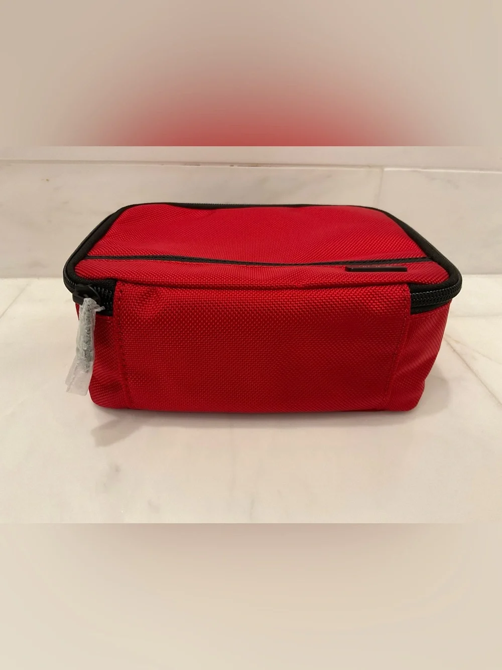 NEW TUMI Zippered CUBE TRAVEL POUCH - Cosmetic Bag - RED with BLACK